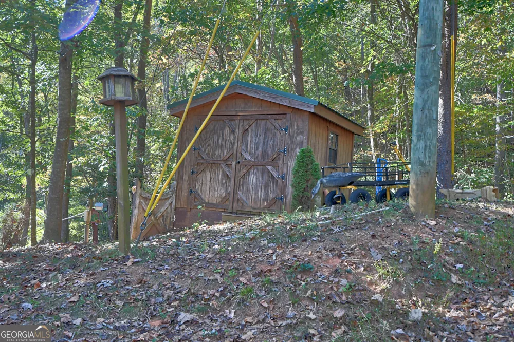 31 Creekside LN Clayton, GA 30525