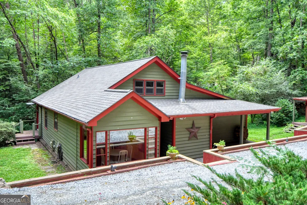 31 Creekside LN Clayton, GA 30525