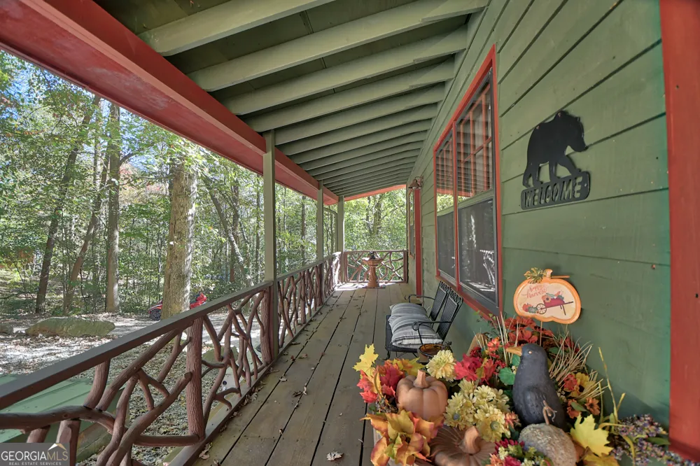 31 Creekside LN Clayton, GA 30525