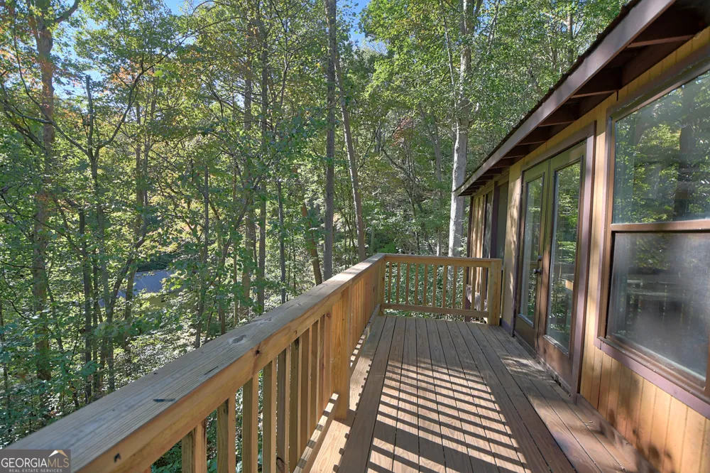 31 Creekside LN Clayton, GA 30525