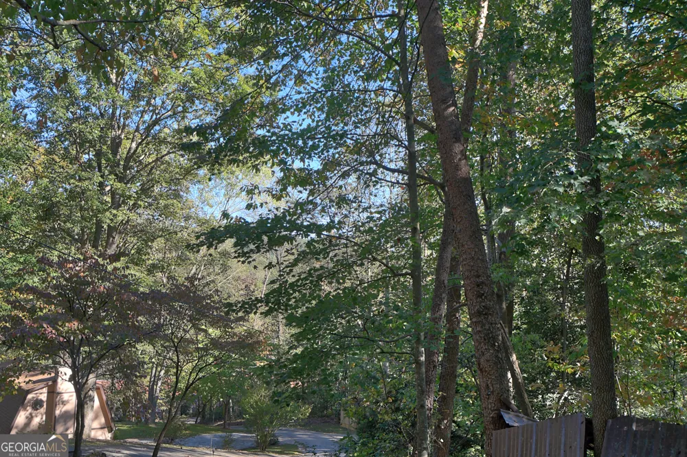 31 Creekside LN Clayton, GA 30525