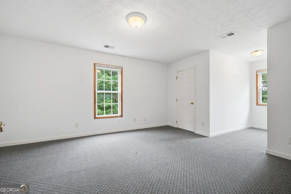 176 Big Oak Tree RD NW Adairsville, GA 30103
