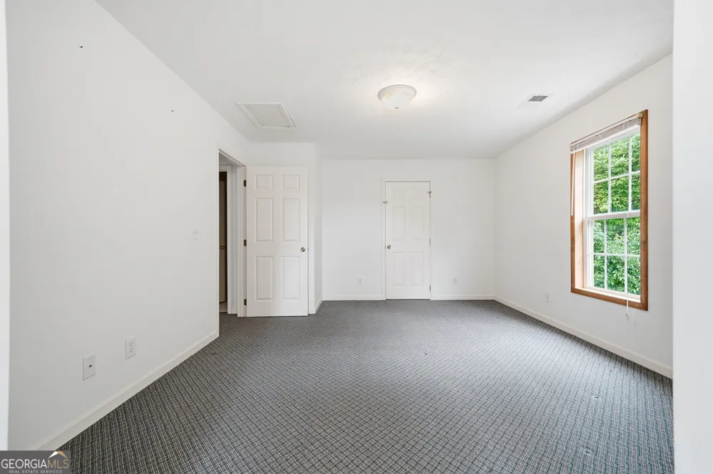 176 Big Oak Tree RD NW Adairsville, GA 30103