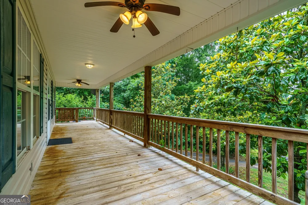 176 Big Oak Tree RD NW Adairsville, GA 30103