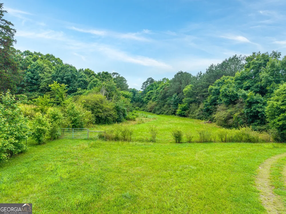 176 Big Oak Tree RD NW Adairsville, GA 30103