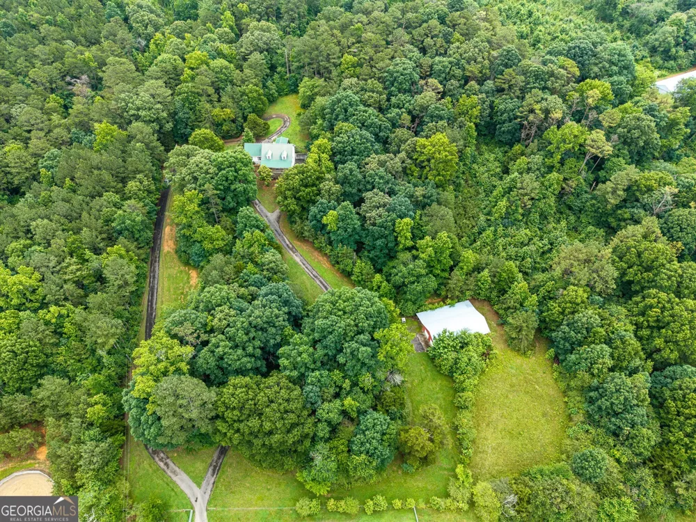 176 Big Oak Tree RD NW Adairsville, GA 30103