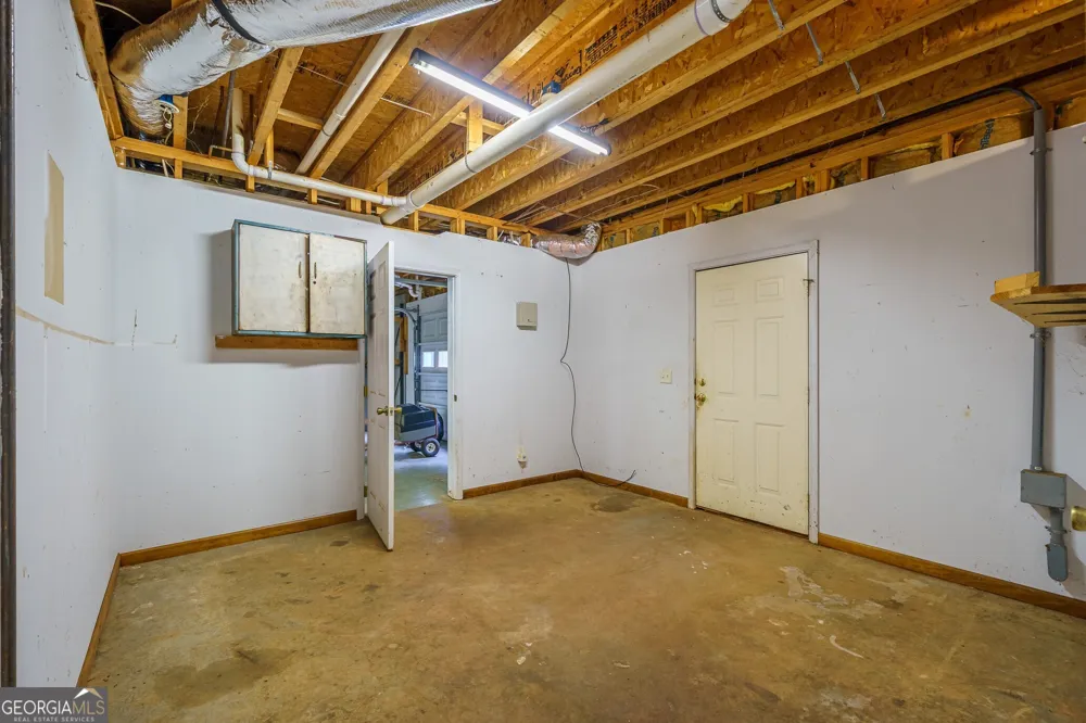 176 Big Oak Tree RD NW Adairsville, GA 30103