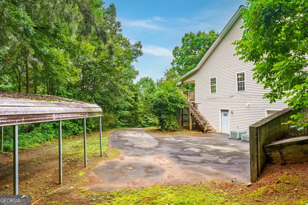 176 Big Oak Tree RD NW Adairsville, GA 30103
