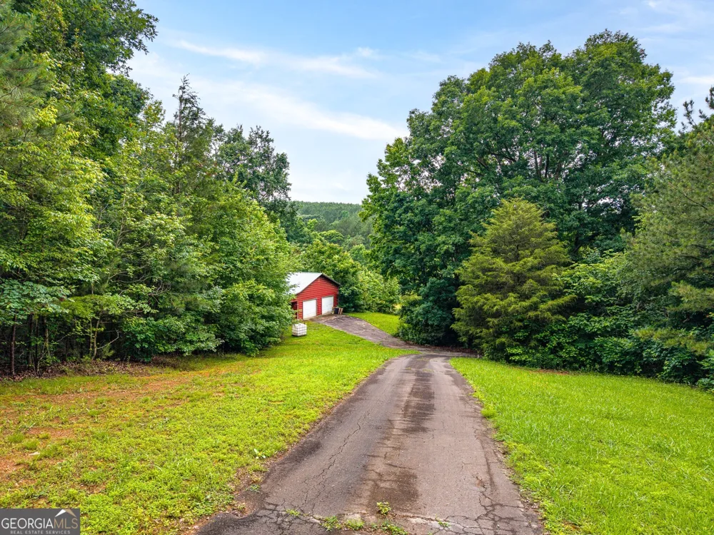 176 Big Oak Tree RD NW Adairsville, GA 30103