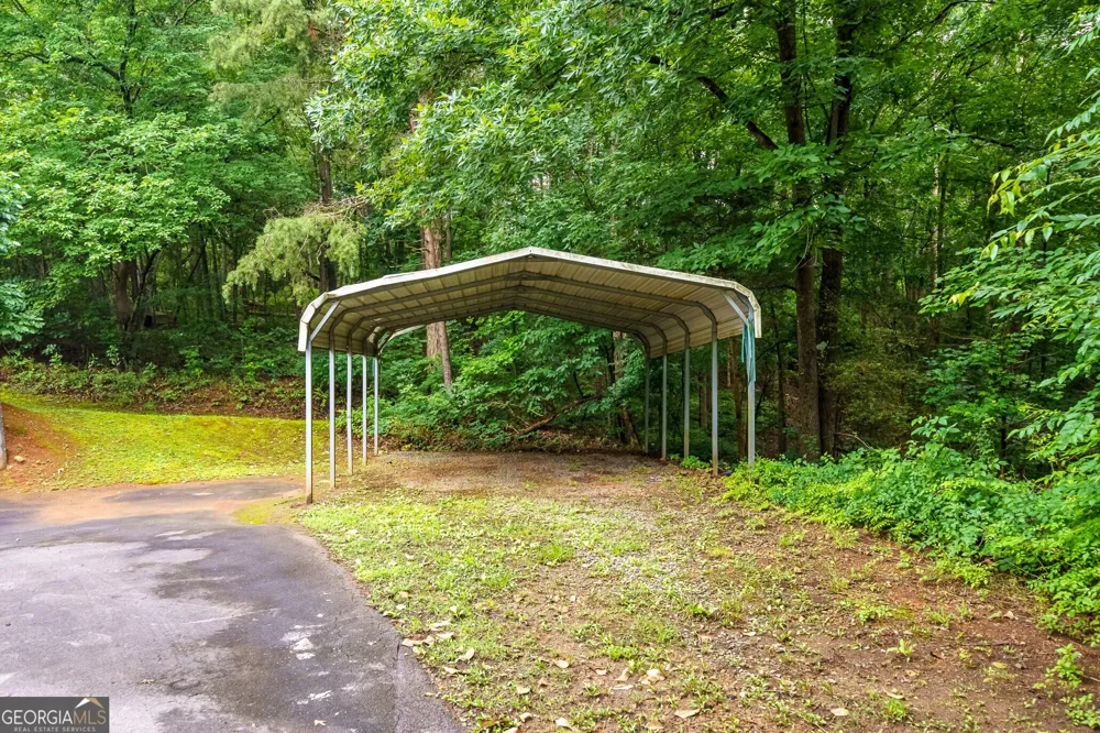 176 Big Oak Tree RD NW Adairsville, GA 30103