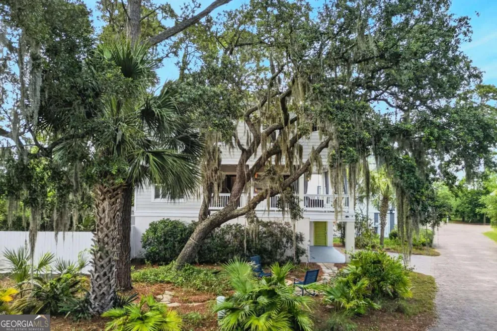 2 White Oak LN Tybee Island, GA 31328