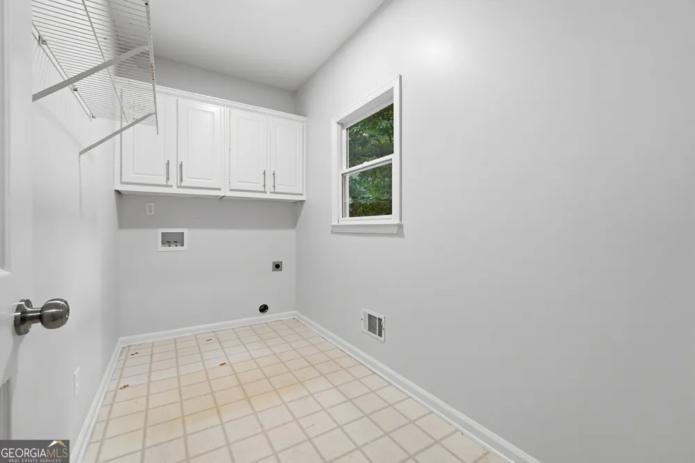 6018 Vicksburg CT Conyers, GA 30094