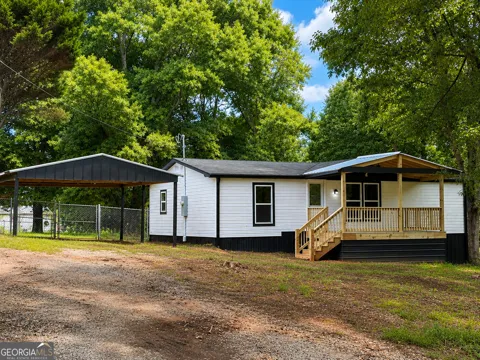 54 Pine LN