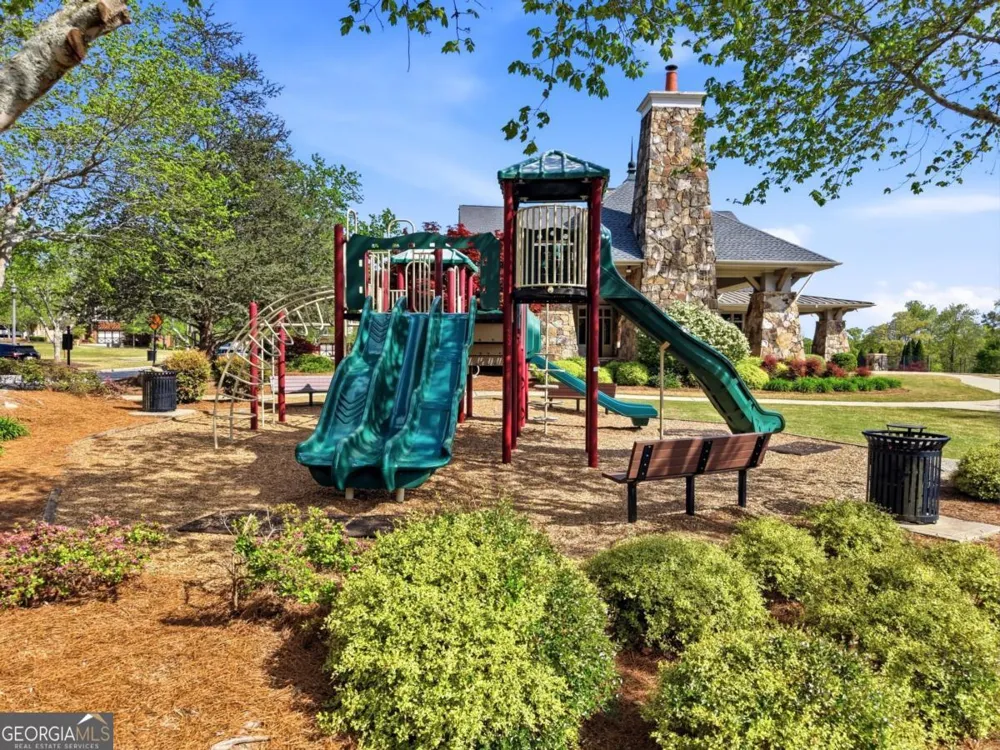 7812 Keepsake LN Flowery Branch, GA 30542
