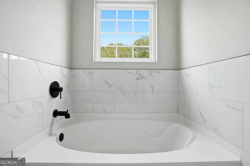 7812 Keepsake LN Flowery Branch, GA 30542