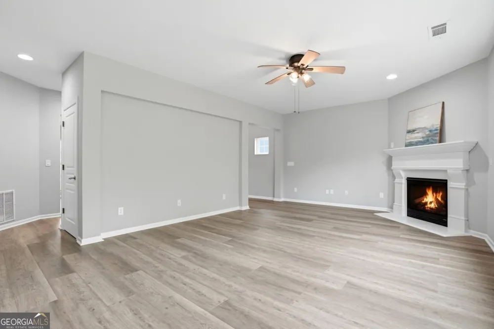 7812 Keepsake LN Flowery Branch, GA 30542