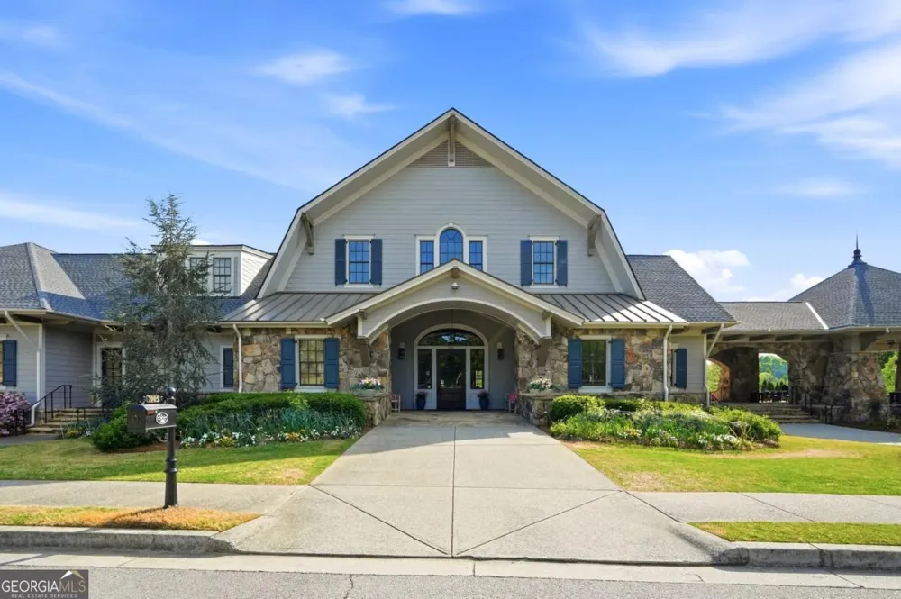 7812 Keepsake LN Flowery Branch, GA 30542