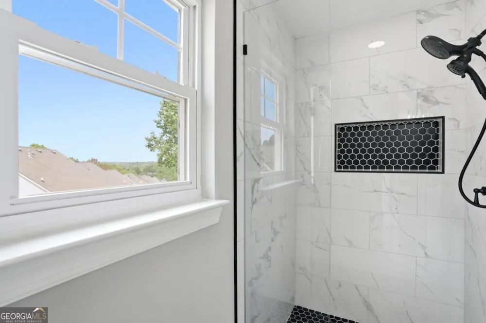 7812 Keepsake LN Flowery Branch, GA 30542