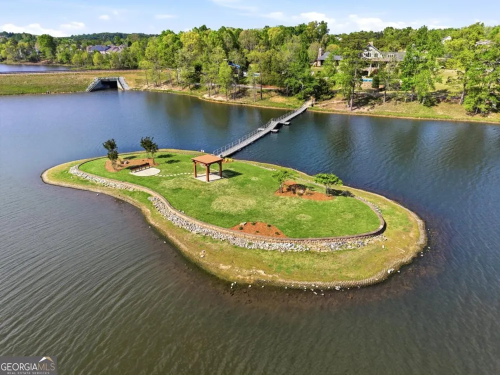 7812 Keepsake LN Flowery Branch, GA 30542