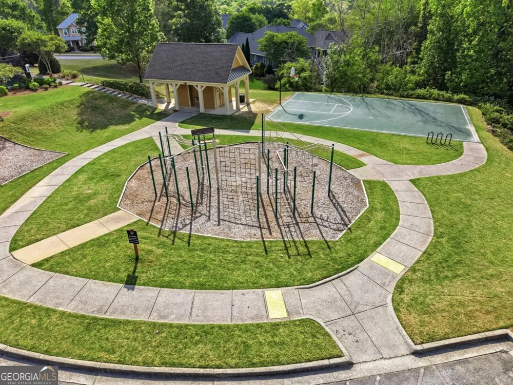 7812 Keepsake LN Flowery Branch, GA 30542