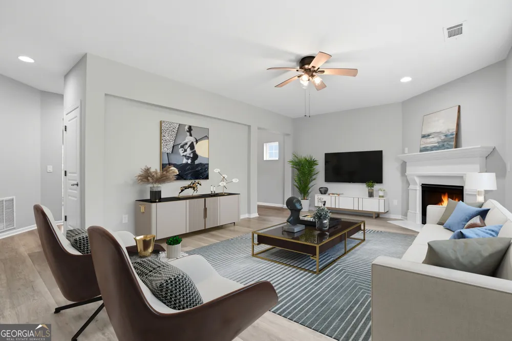 7812 Keepsake LN Flowery Branch, GA 30542