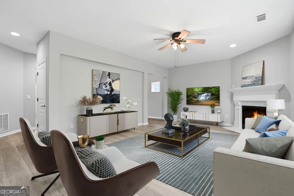 7812 Keepsake LN Flowery Branch, GA 30542