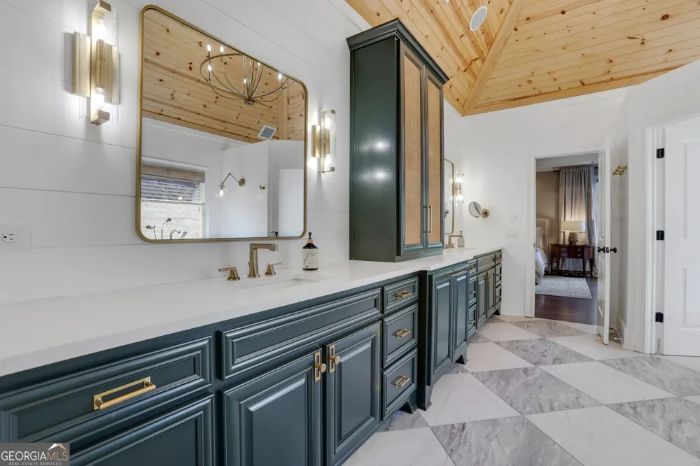 1670 Cone Flower WAY Suwanee, GA 30024
