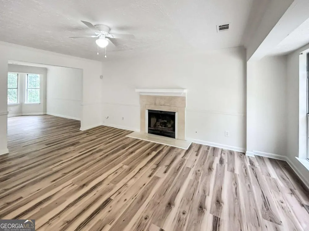 2945 Georgian Manor DR Alpharetta, GA 30022