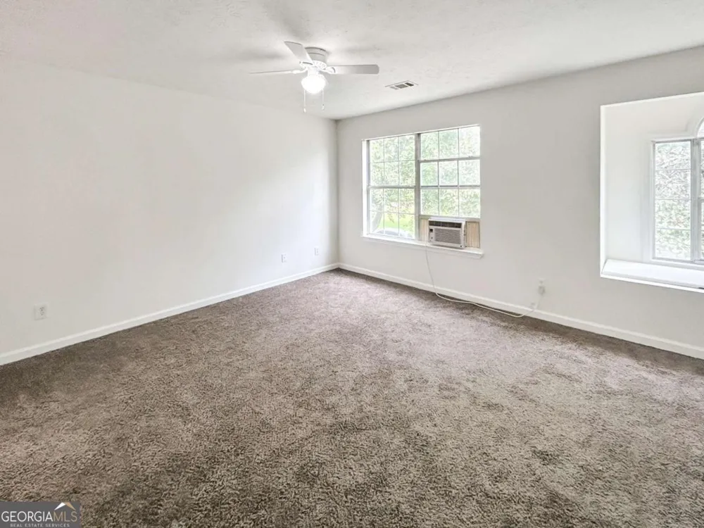 2945 Georgian Manor DR Alpharetta, GA 30022