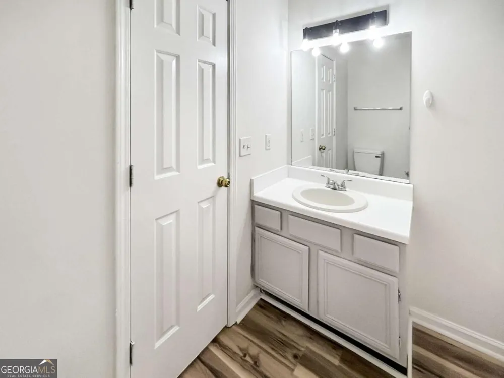 2945 Georgian Manor DR Alpharetta, GA 30022