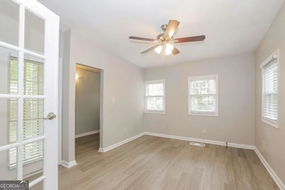 442 Sherwood Oaks RD Stone Mountain, GA 30087