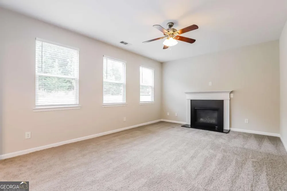 320 Fern CT Hoschton, GA 30548
