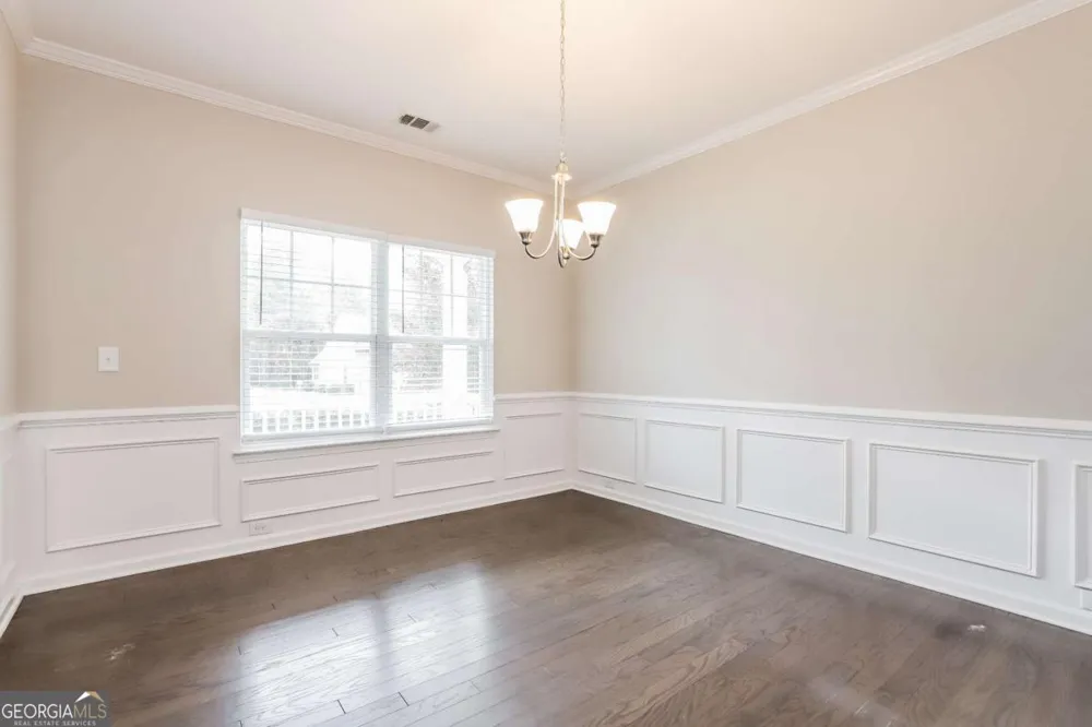 320 Fern CT Hoschton, GA 30548