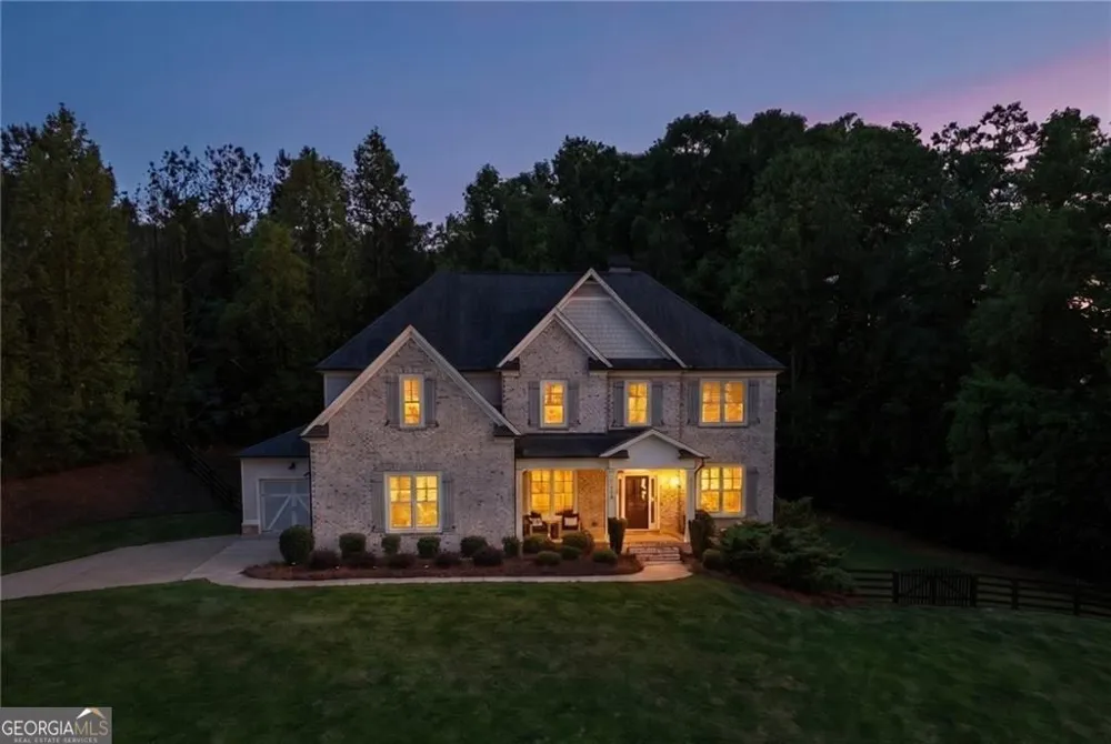 206 Maggies RD Canton, GA 30115