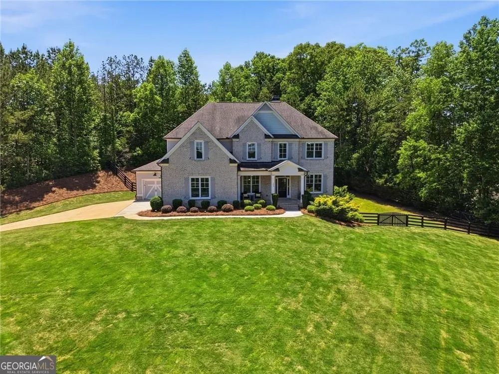 206 Maggies RD Canton, GA 30115