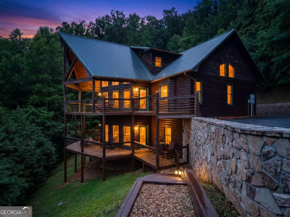 101 Cletus WAY Hiawassee, GA 30546