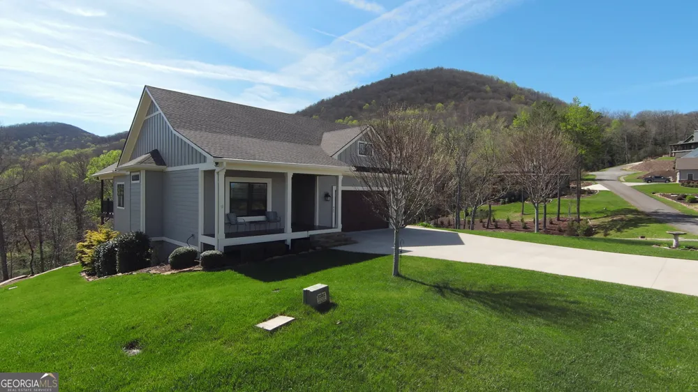 463 Ivy Log Heights RD Young Harris, GA 30582