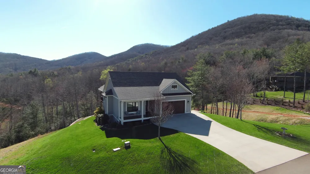 463 Ivy Log Heights RD Young Harris, GA 30582
