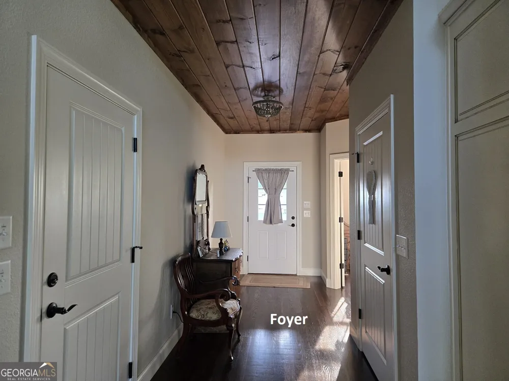 463 Ivy Log Heights RD Young Harris, GA 30582