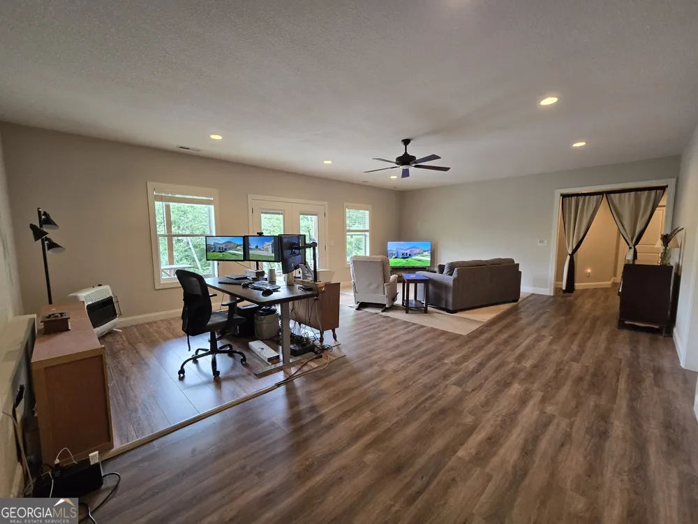 463 Ivy Log Heights RD Young Harris, GA 30582