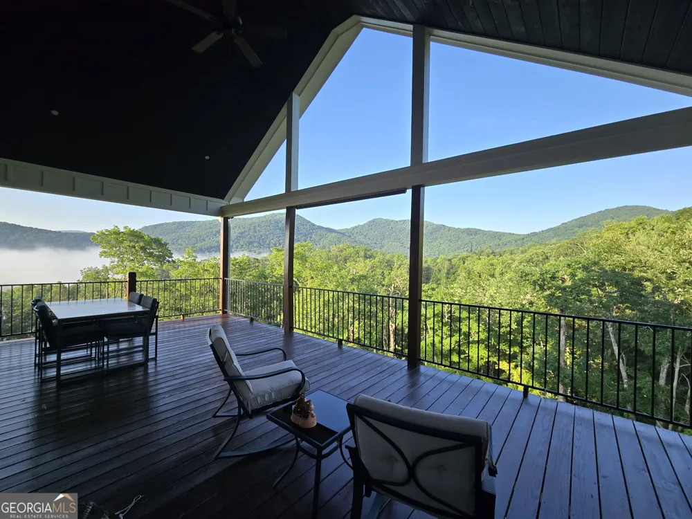 463 Ivy Log Heights RD Young Harris, GA 30582