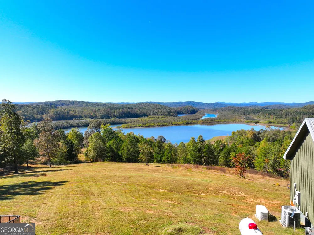 284 River RD Westminster, SC 29693