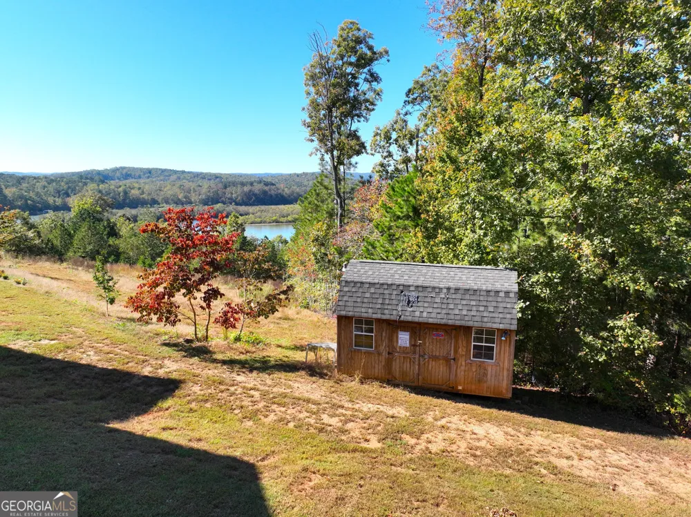 284 River RD Westminster, SC 29693