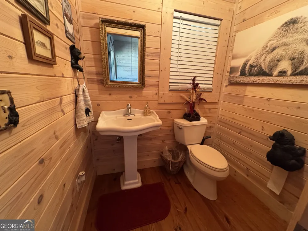 284 River RD Westminster, SC 29693