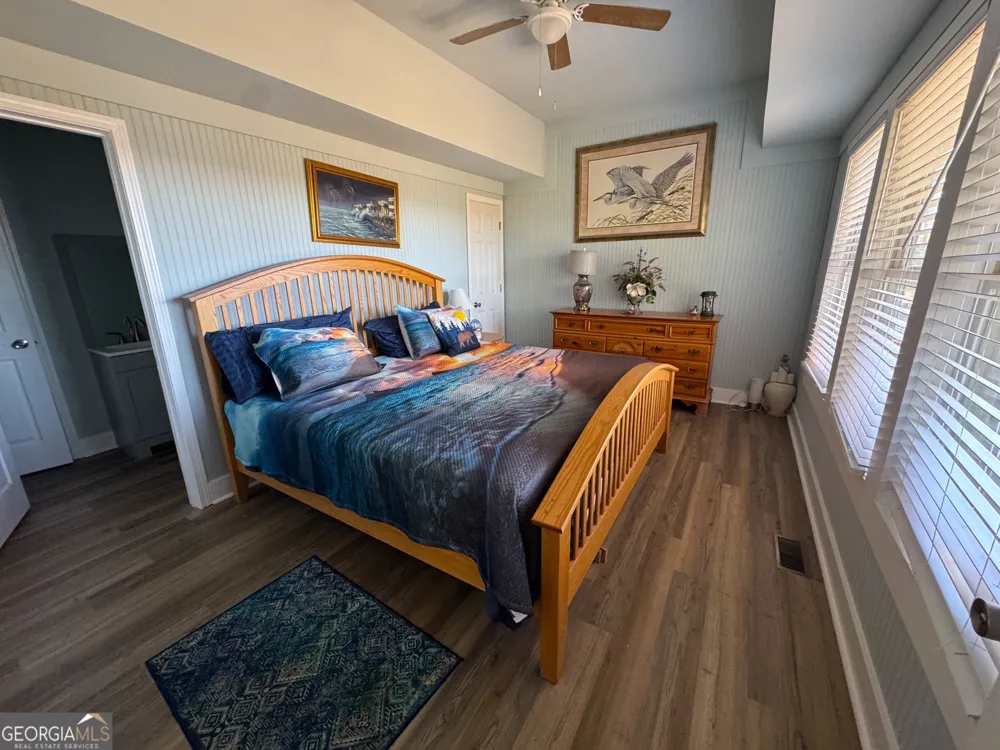 284 River RD Westminster, SC 29693