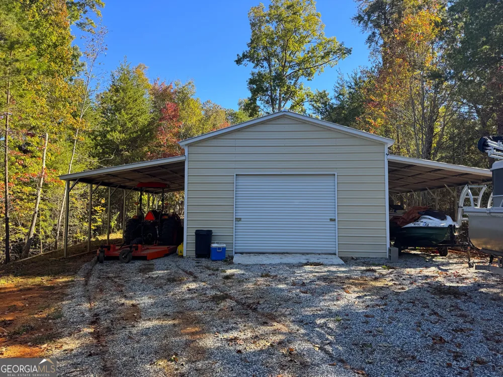 284 River RD Westminster, SC 29693