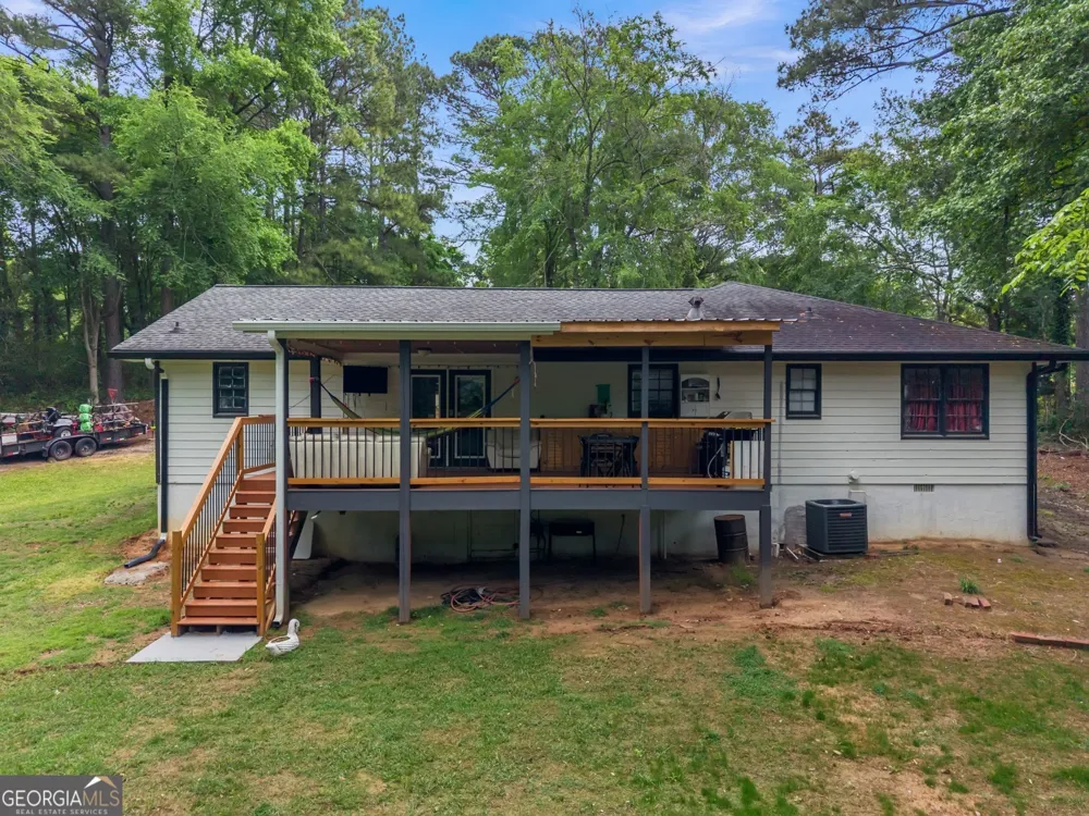 3186 White RD NE Conyers, GA 30012