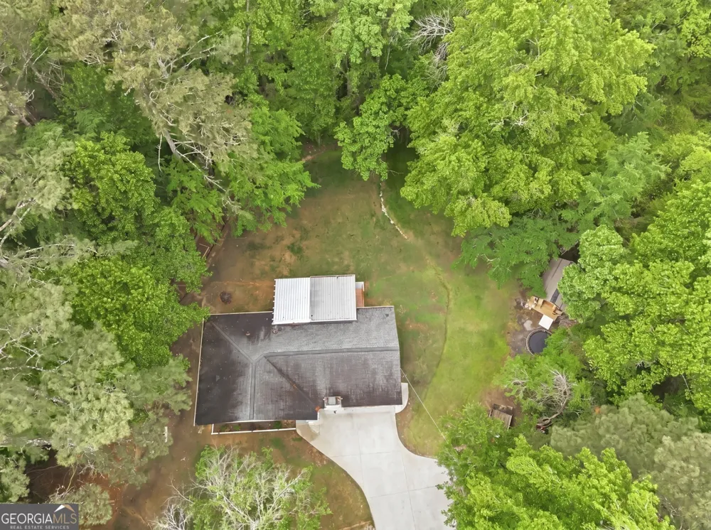3186 White RD NE Conyers, GA 30012
