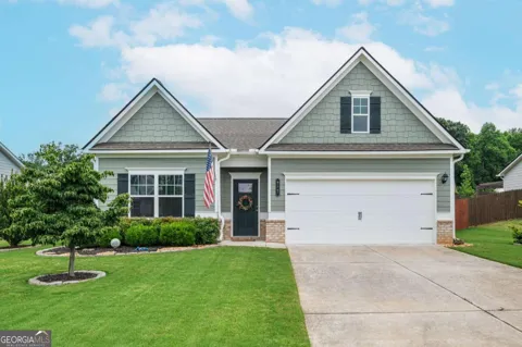 702 Owens CIR