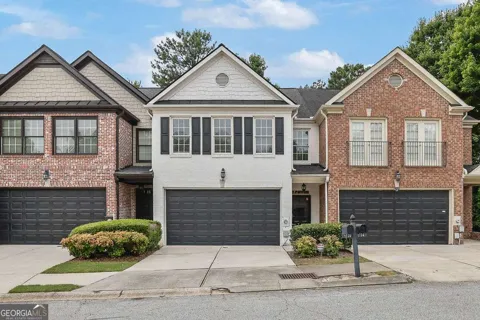 1730 Oakbrook Lake DR